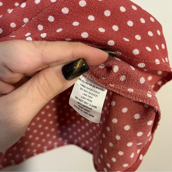 Monteau Red/rust Polka Dot Blouse Women's Size XLarge Segmented Sleeves flowy - Picture 4 of 6